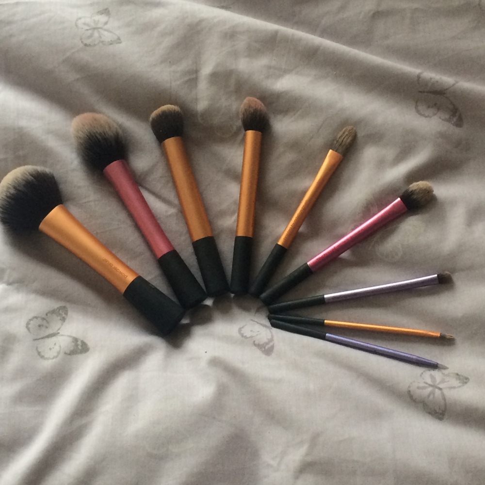Makeup brushes blog post.jpg